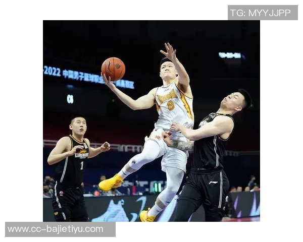 苏群分析东部球队竞争激烈背后的隐忧呼吁NBA减轻球员负担保护健康